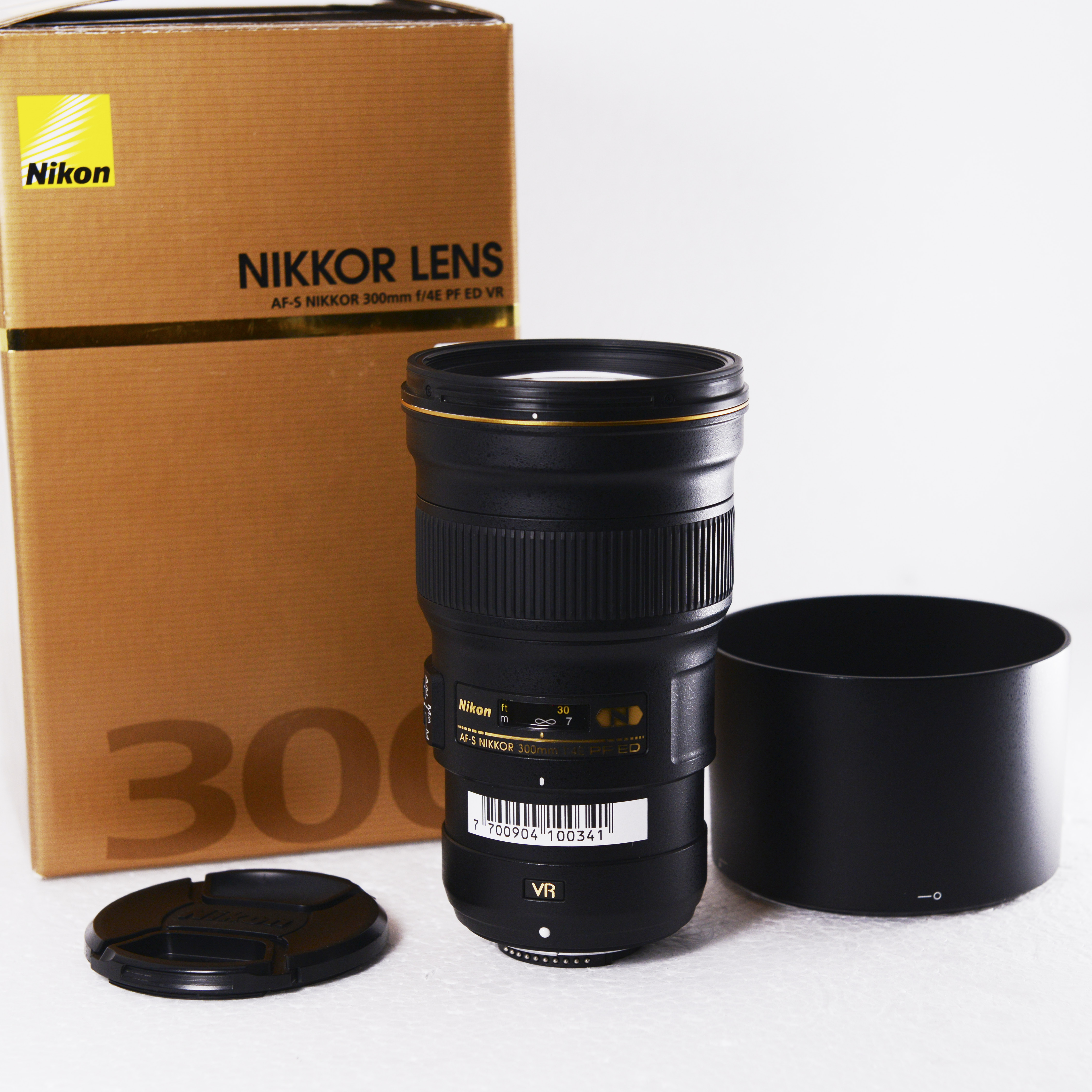 Nikon AF-S 300mm 1:4E PF ED gebraucht