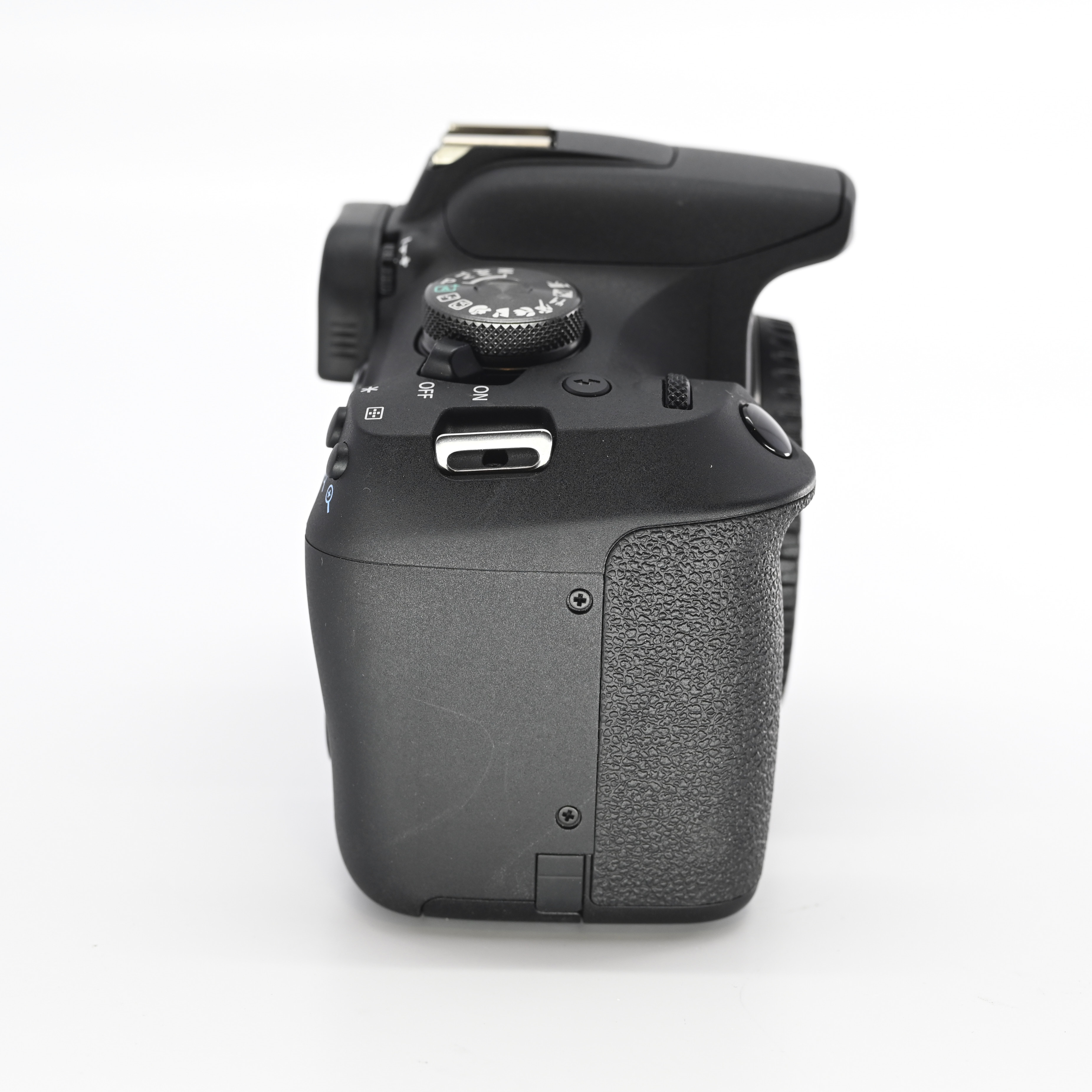 Canon EOS 2000D gebraucht