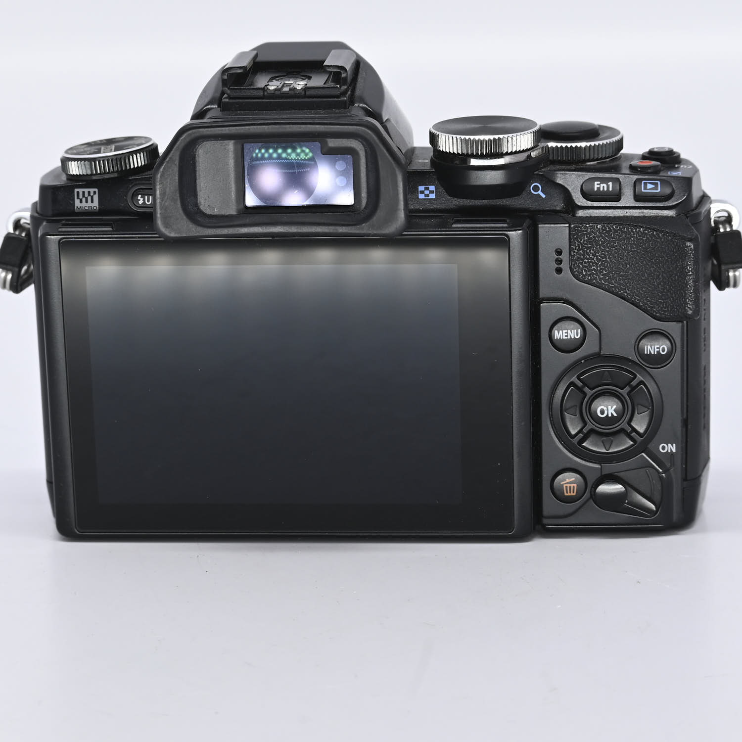 Olympus E-M10 schwarz gebraucht