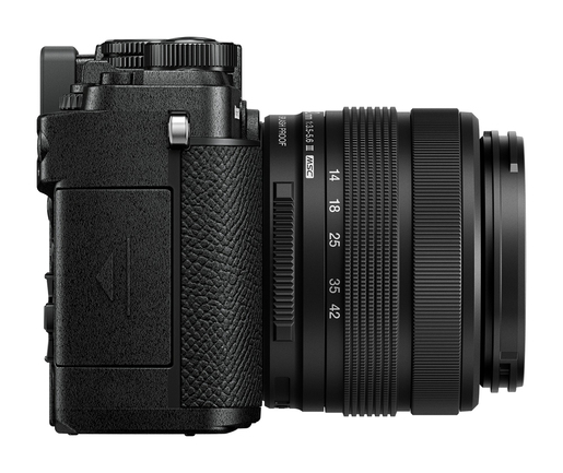 OM SYSTEM PEN + 14-42mm 3.5-5.6 III schwarz