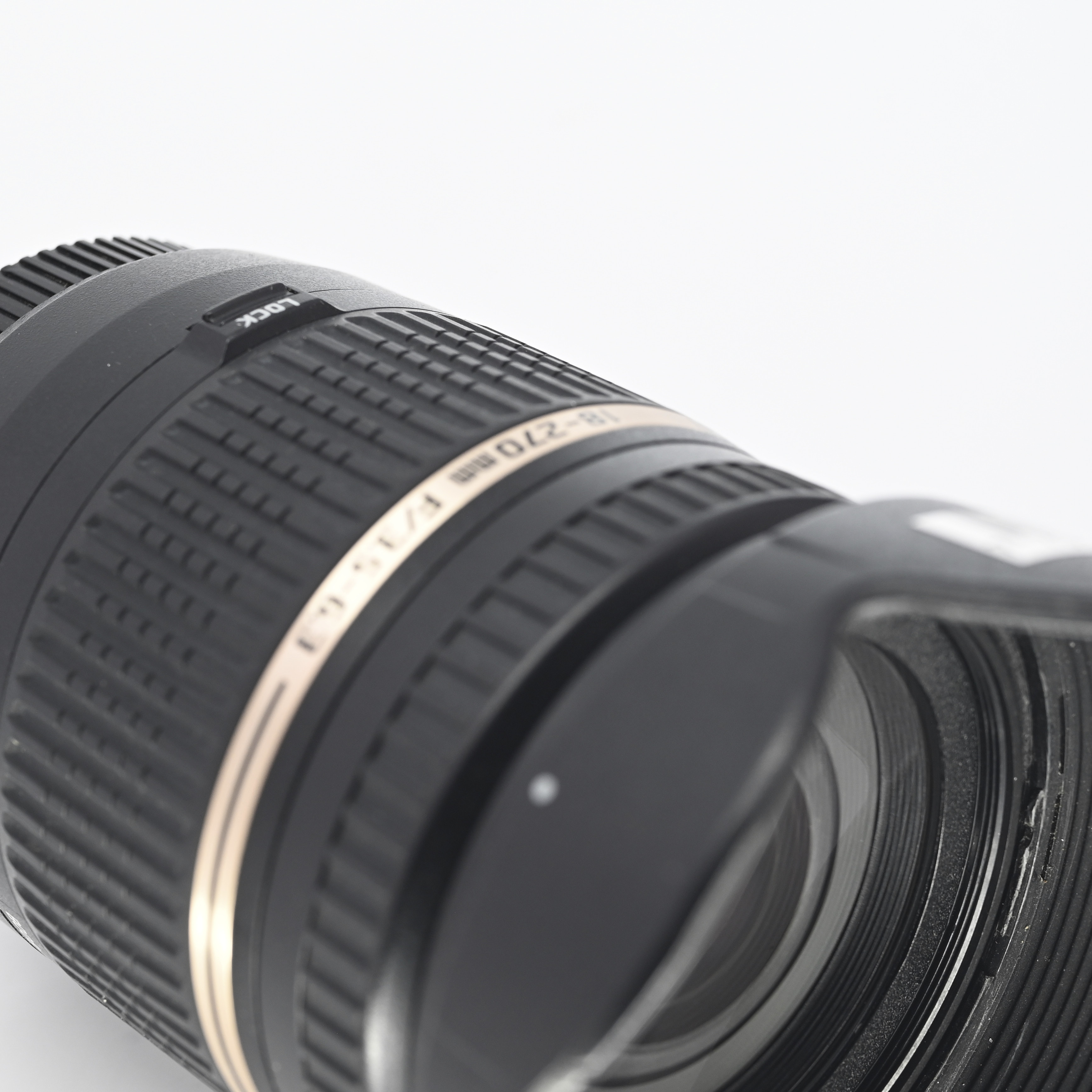 Tamron 18-270mm f/3.5-5.6 für Canon gebraucht