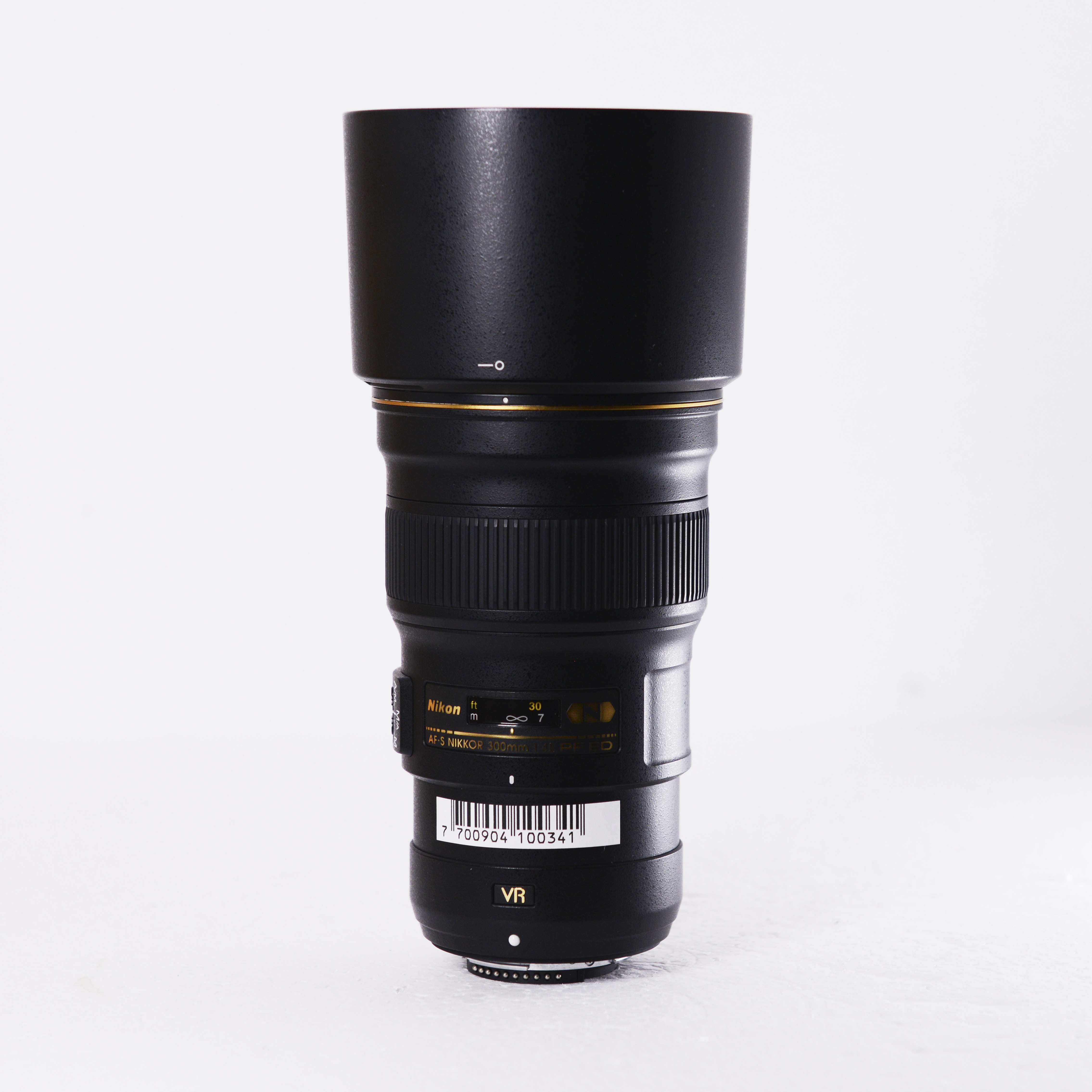 Nikon AF-S 300mm 1:4E PF ED gebraucht
