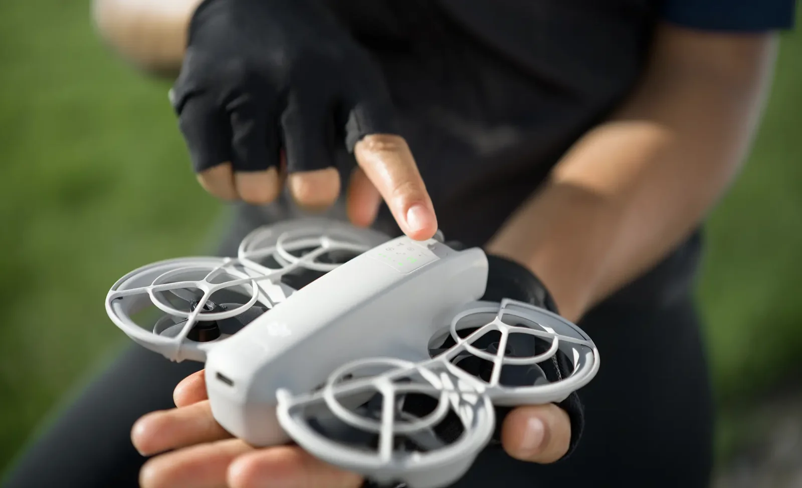 DJI Neo Fly More Combo